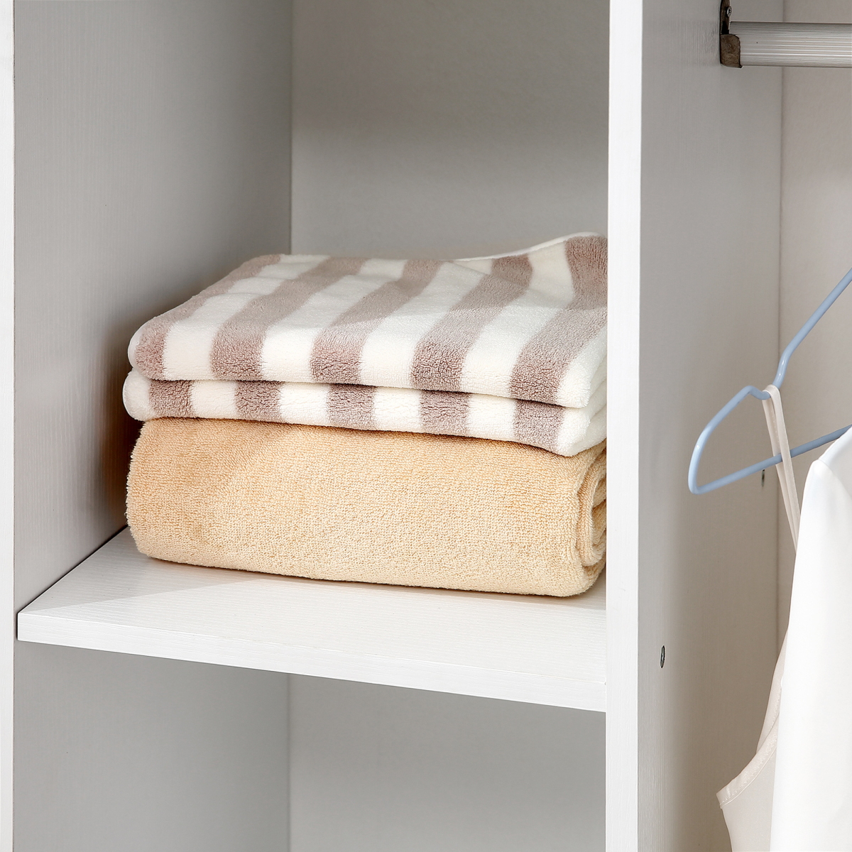 Storage Wardrobe White with Shelves