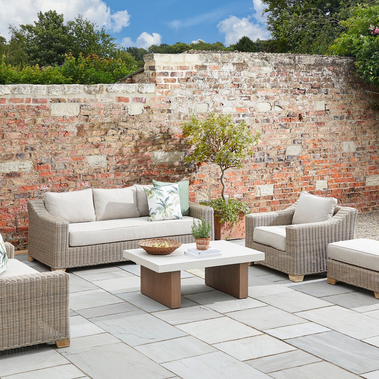 Luxury Capri Beige Metal Frame Outdoor Armchair