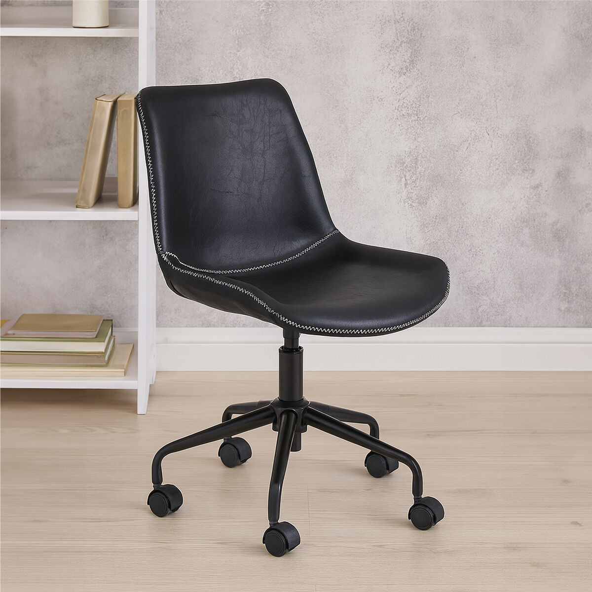 Black Home Office Chair | Bloomberg