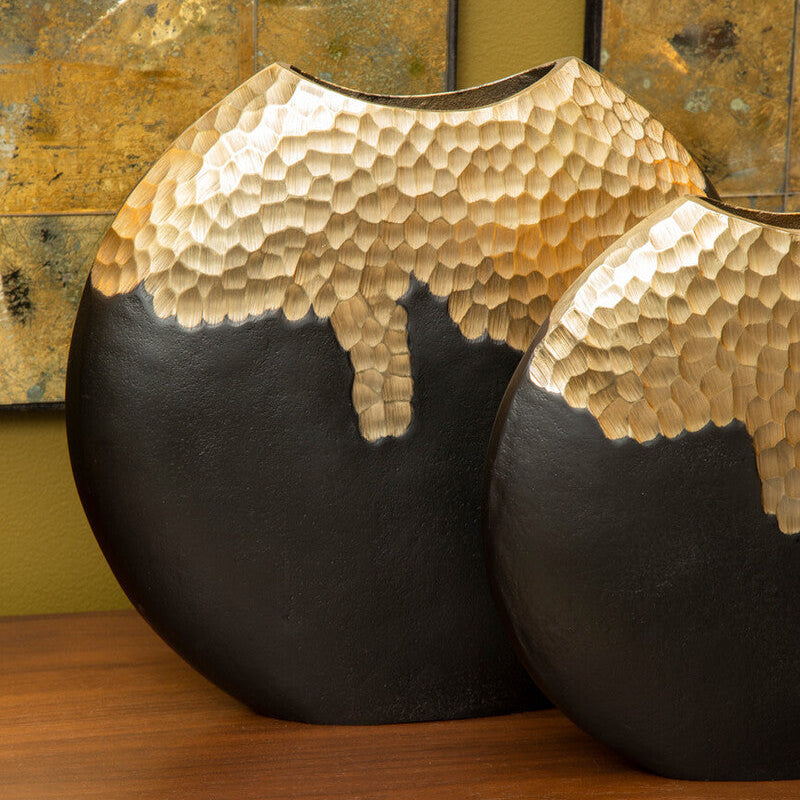 Large Black and Gold Round Vase | Daito