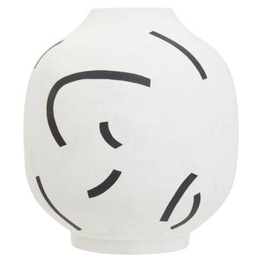 Black and White Vase | Tundra
