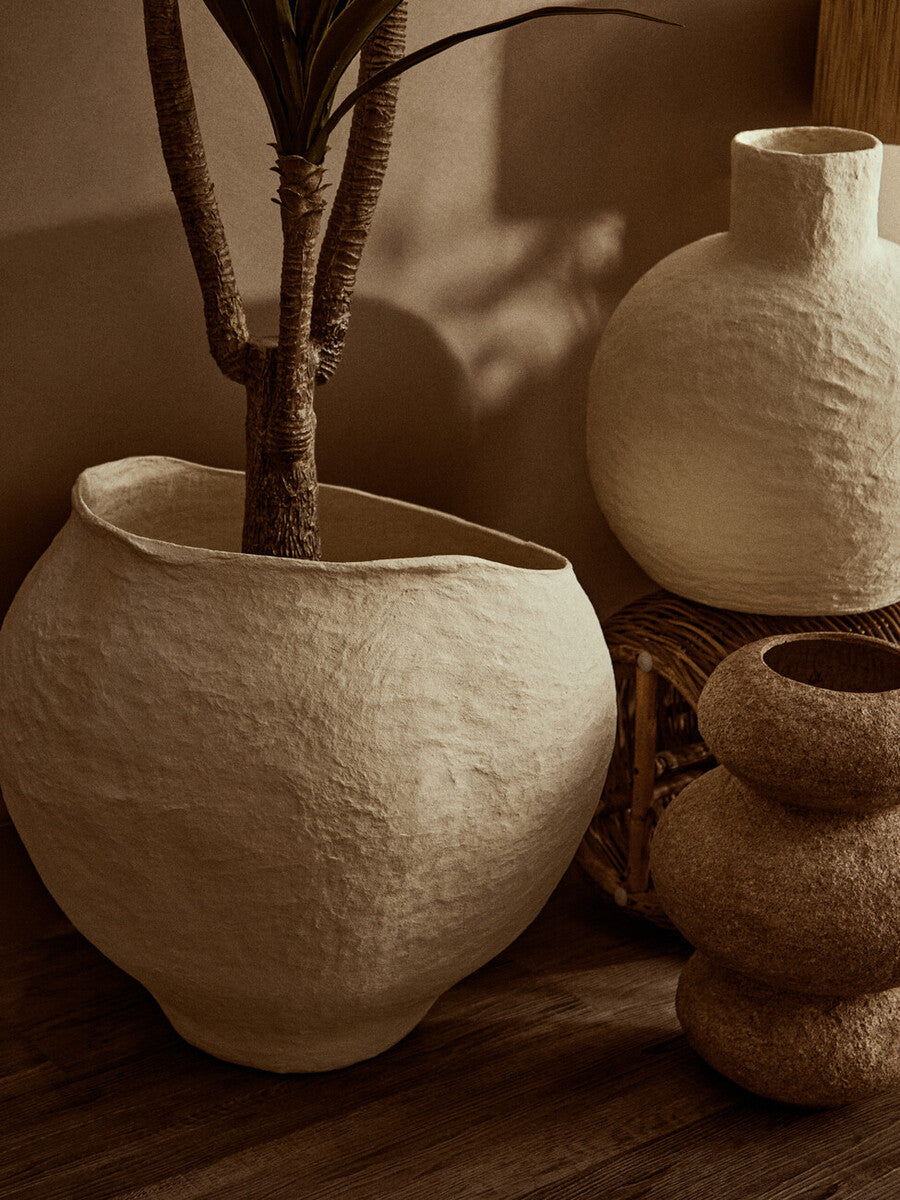 Cotton Mache Large Beige Planter | Sanai
