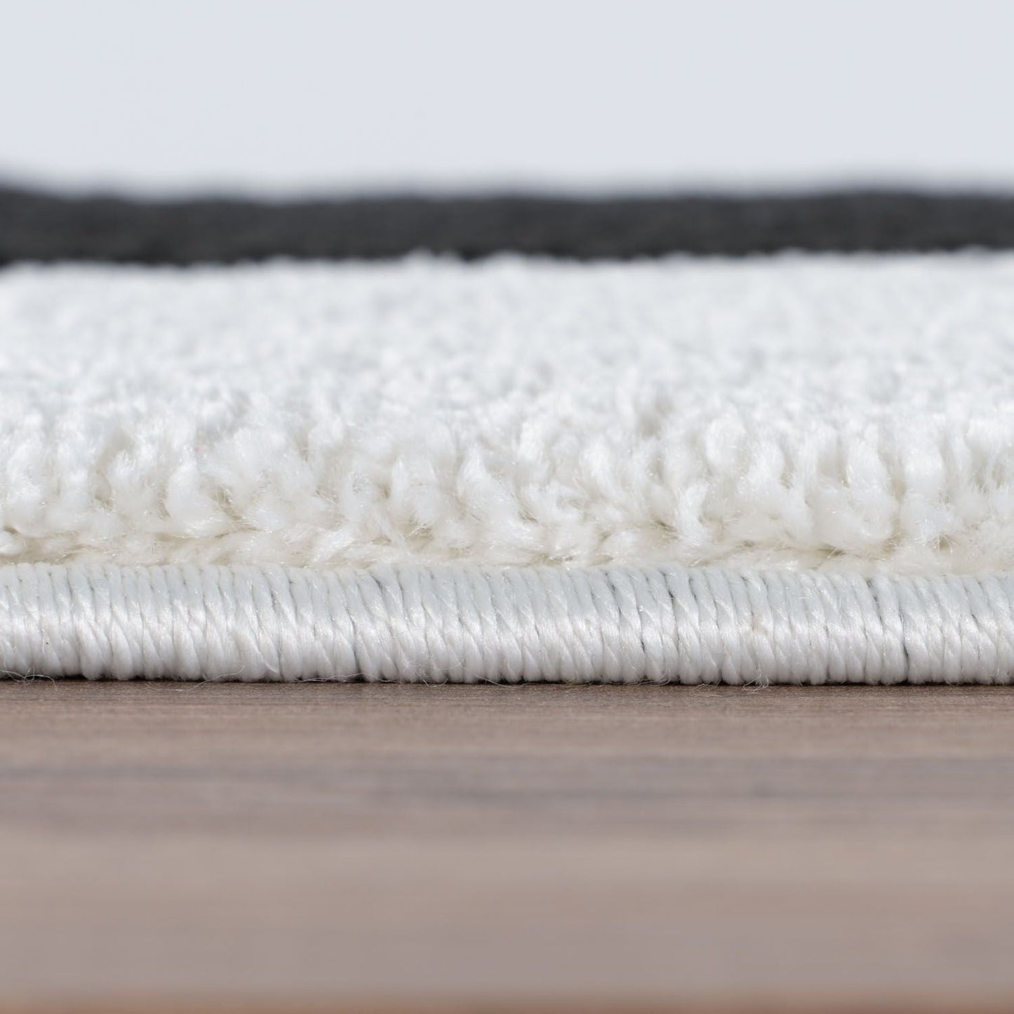 Joli Geometric Black & White Rug