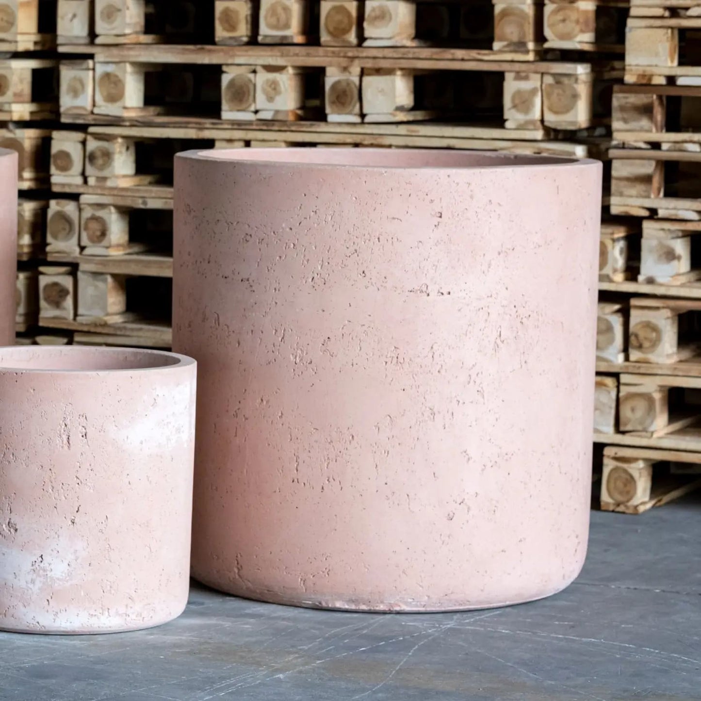 Aurella | Blushstone – 85cm XXL Concrete Cylinder Planter – 365L Round Plant Pot
