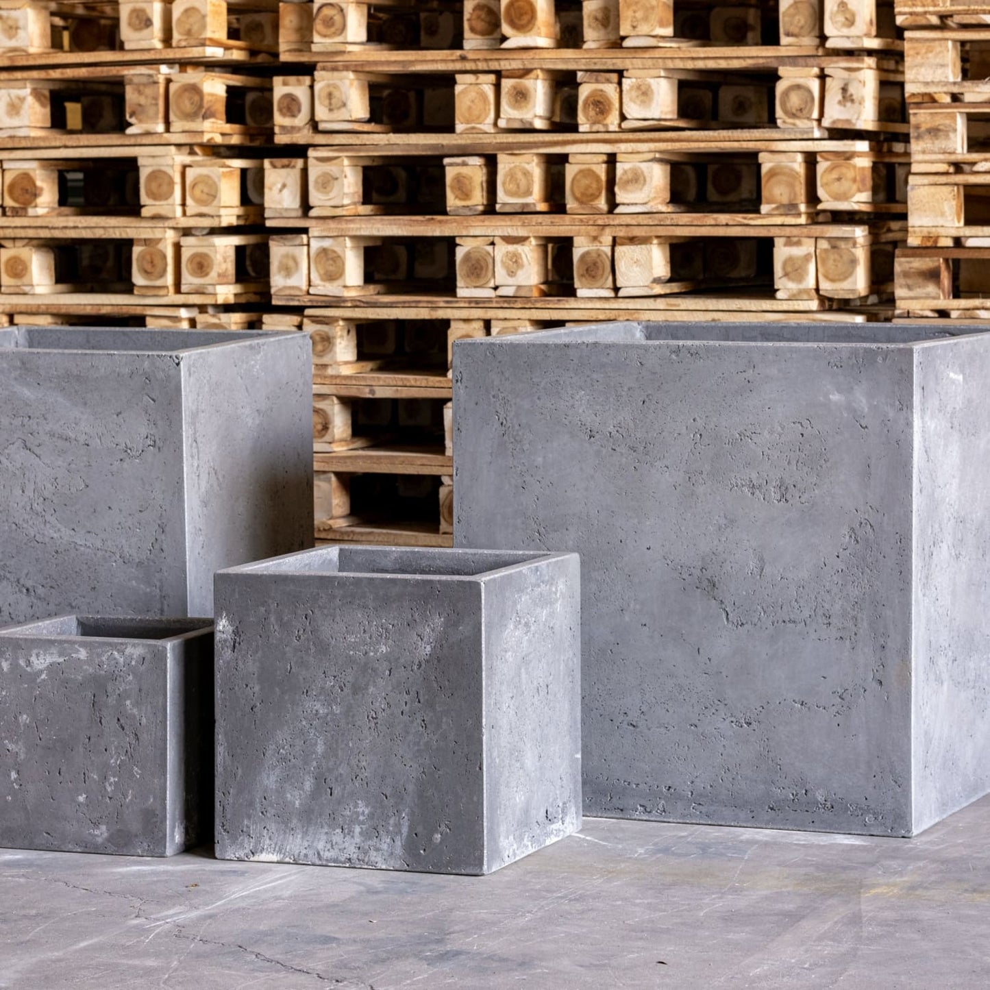 Cubrosa | Onyx Dusk – 85cm Extra Extra Large Concrete Square Planter – 459L Block Plant Pot