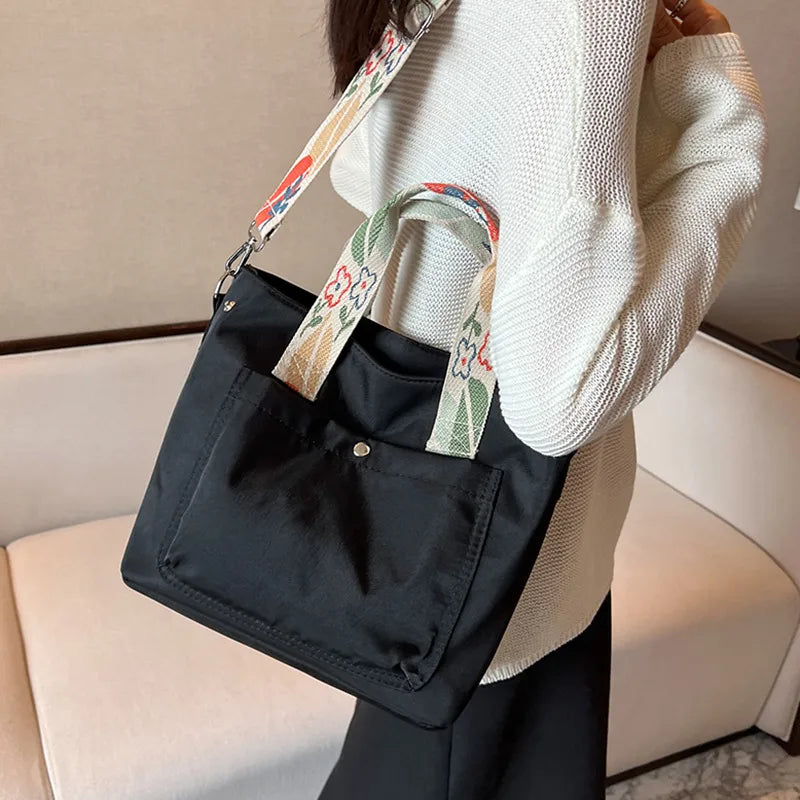 Women's Large Cloth Solid Color Sports Square Zipper Shoulder Bag Handbag